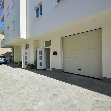 Ricca Seaview * Makarska