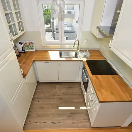 Ricca Seaview * マカルスカ