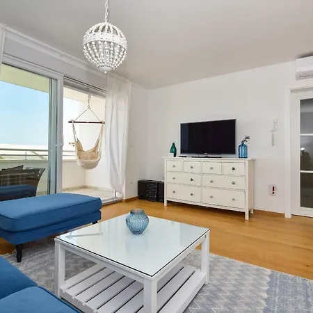 Ricca Seaview ماكارسكا