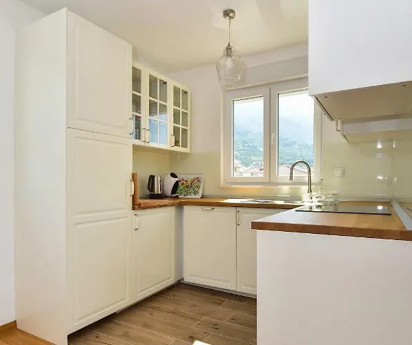 Ricca Seaview דירה מאקרסקה