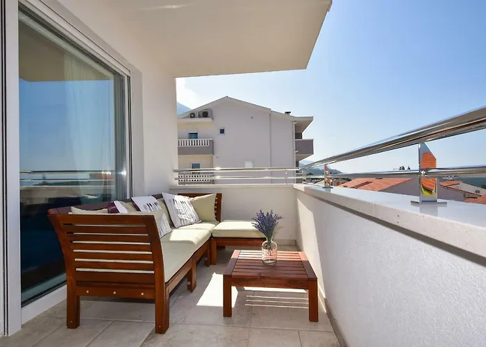 Ricca Seaview דירה מאקרסקה