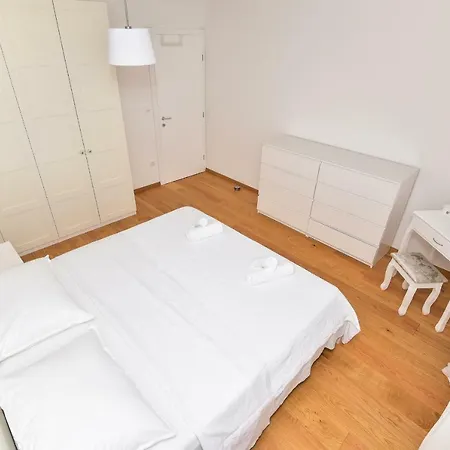Apartament Ricca Seaview *